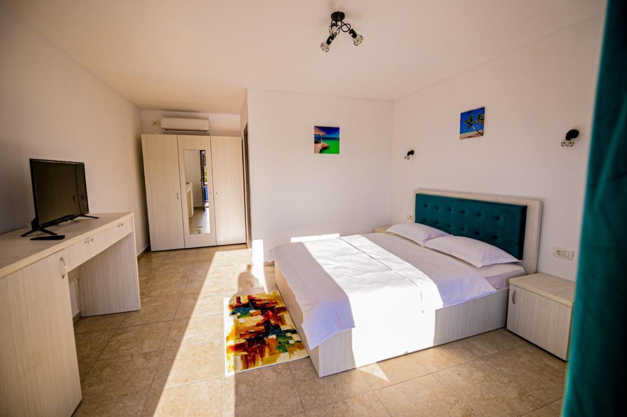 Complex Turistic N&S Ξενοδοχείο Două Mai Εξωτερικό φωτογραφία