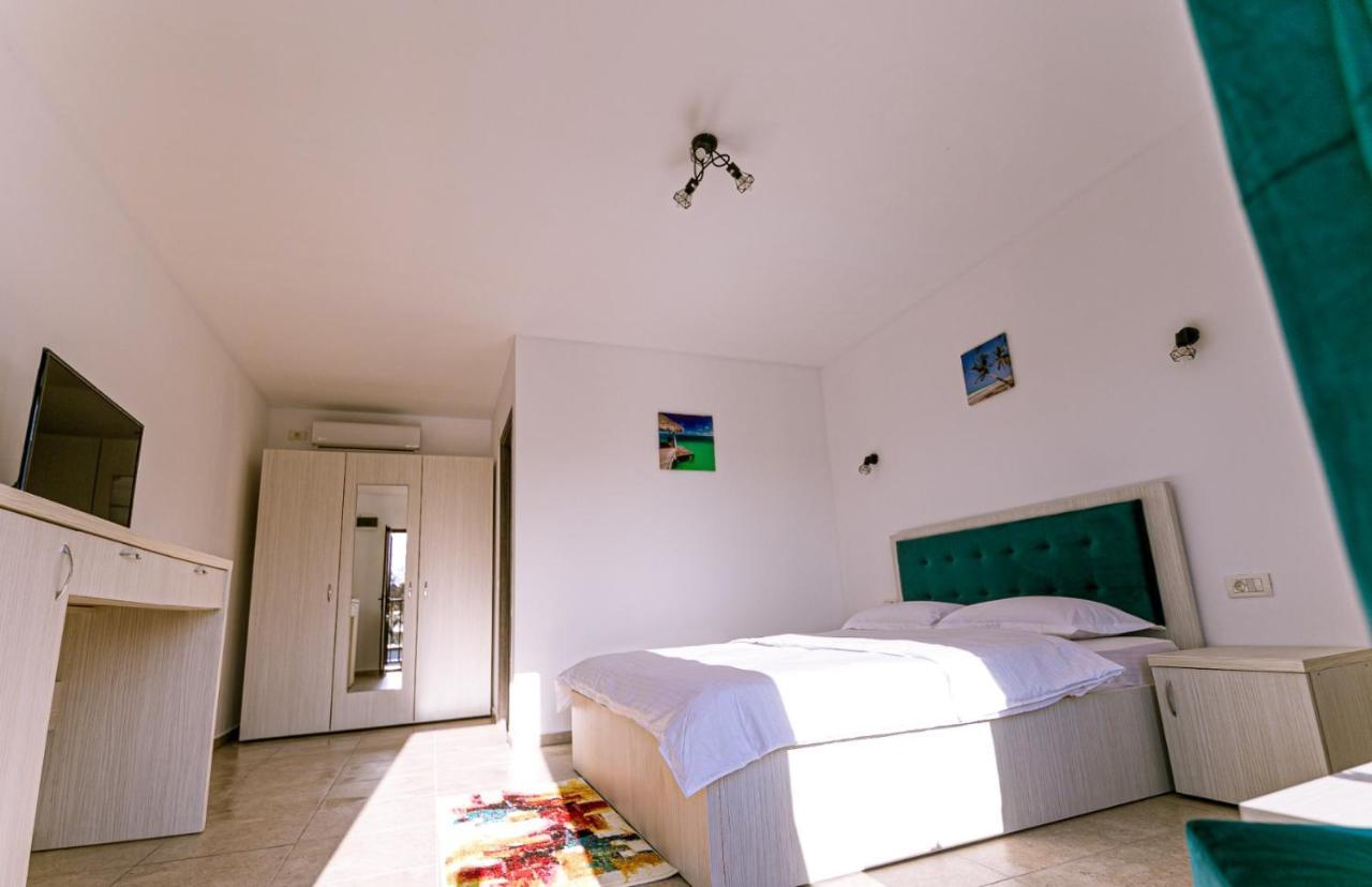 Complex Turistic N&S Ξενοδοχείο Două Mai Εξωτερικό φωτογραφία