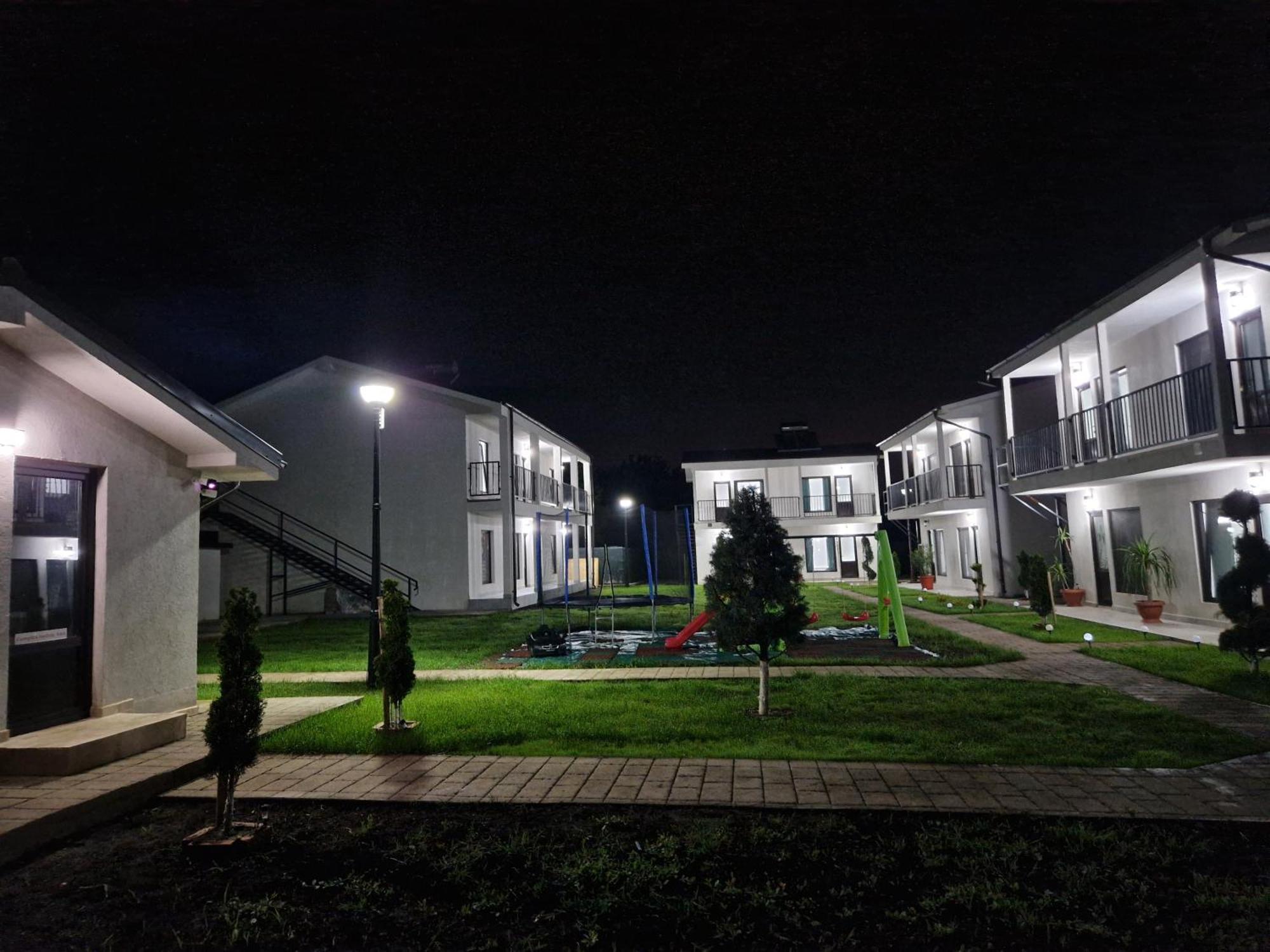 Complex Turistic N&S Ξενοδοχείο Două Mai Εξωτερικό φωτογραφία